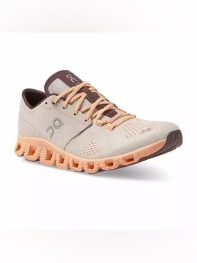 Women’s On Cloud X training shoes 10.5